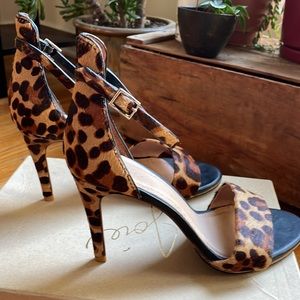 Barely worn Joie Jaclyn stiletto pony hair leopard print heels sz 39 or 8.5